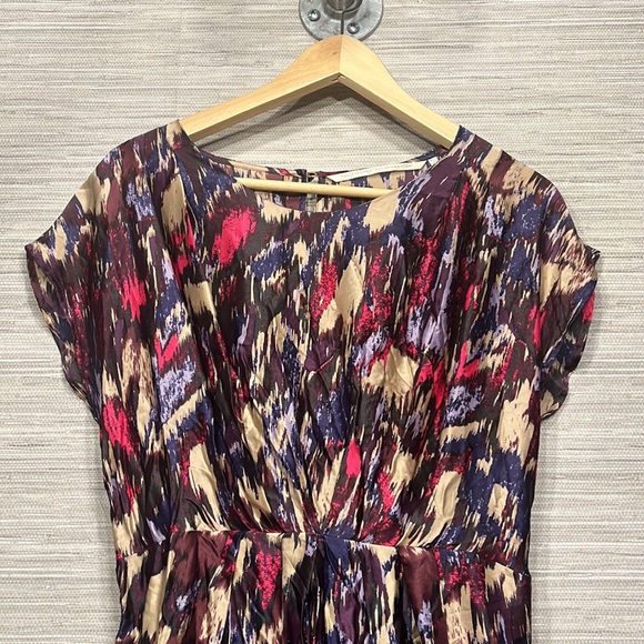 Beautiful 100% silk patterned dress - Picture 2 of 3